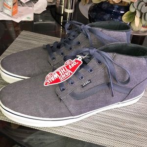Brand new low top Vans